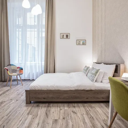 Passage 1 Bed and Breakfast 3*