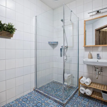 Passage 1 3* Budapeste