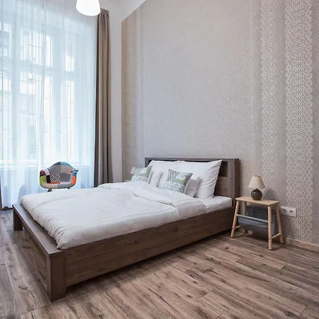 Passage 1 Bed & Breakfast 3*