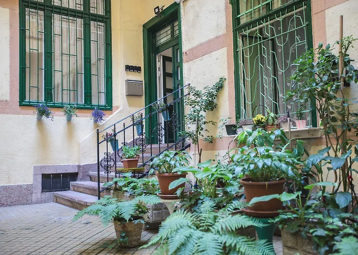 Passage 1 Bed & Breakfast 3*